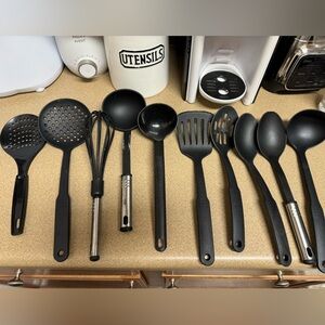 Random Kitchen Utensils